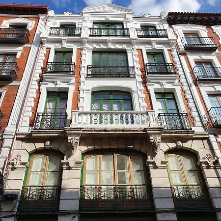 Casa Burguesa De 1900 Вальядолид